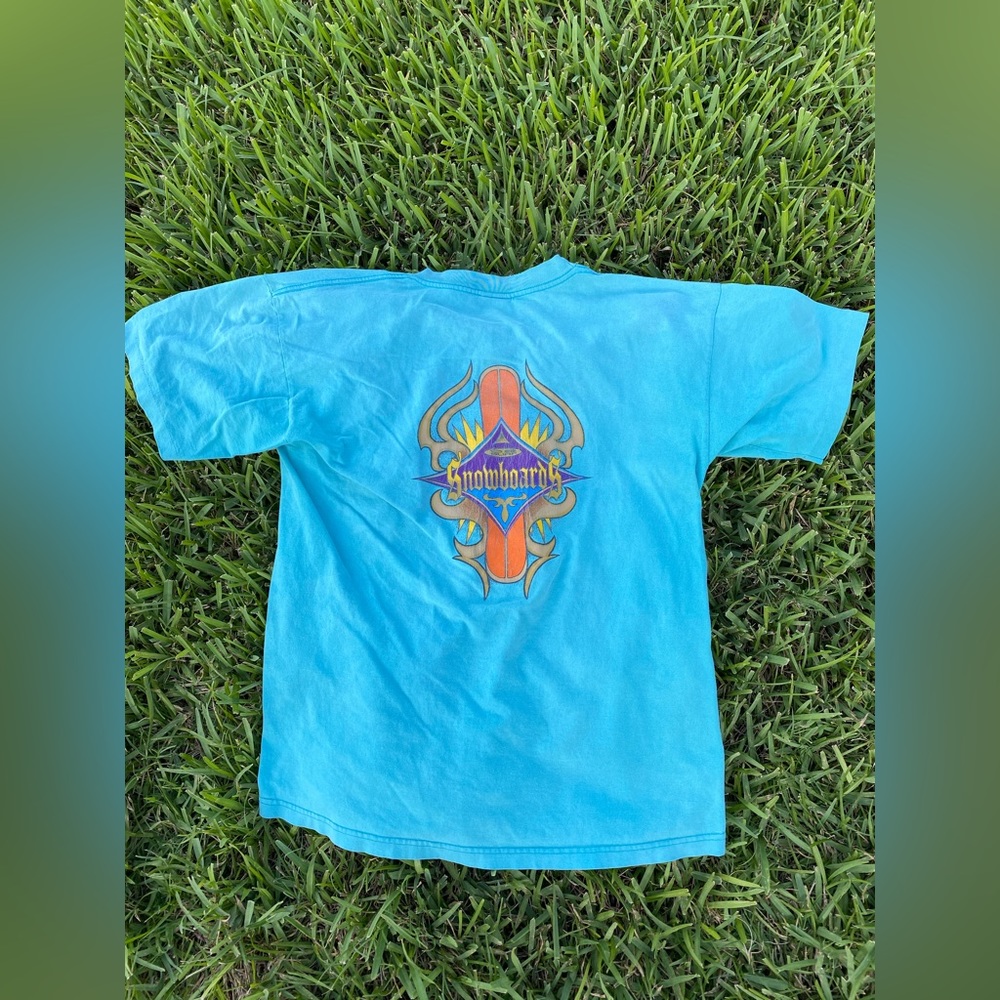 Vintage Distressed Worn Soft CS Surfs Snowboards Single Stitch T-Shirt • Large